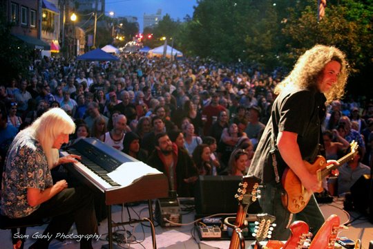 547337 430757366942330 154642084553861 1545365 878632984 n