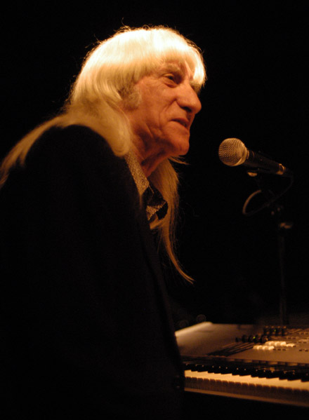 By brad thyroff 4 23 2005 milestones, rochester, ny (5)